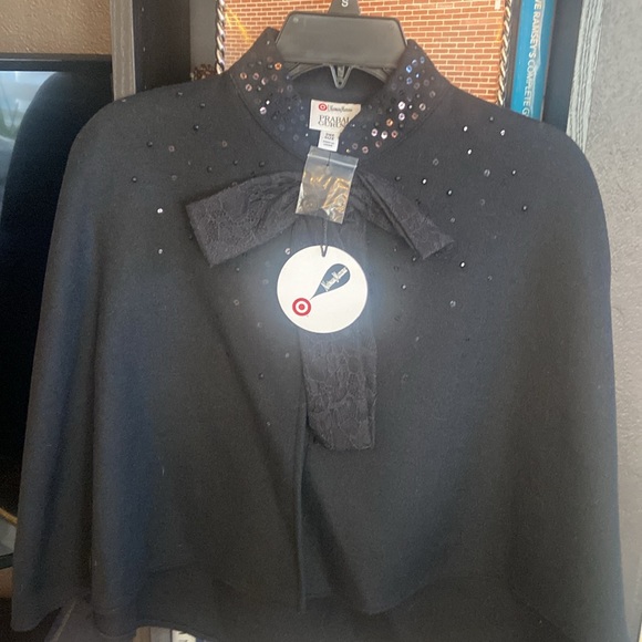 Black Caplet , One Size - Small to Medium, Brand New. - Picture 3 of 4